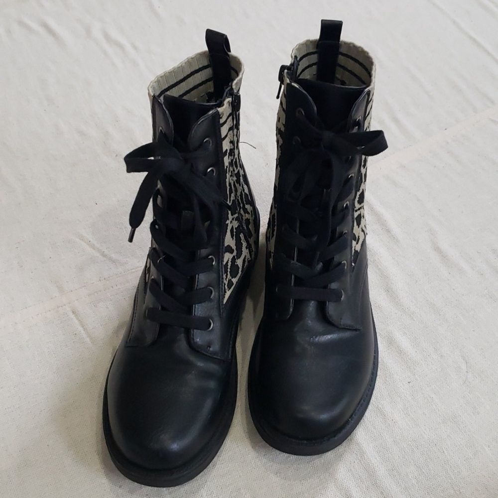 Lifestride Combat Boot Womens 7.5W Animal Print Knockout Streetwear Punk Grunge